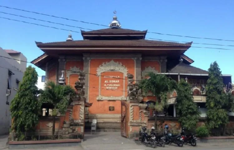Mushola Nurul Qomar: Tempat Ibadah yang Menyatu dengan Jiwa Cilacap